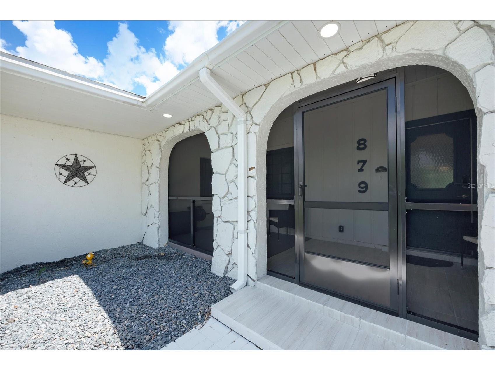 879 E 2nd Street Englewood FL 34223 N6140129 image2