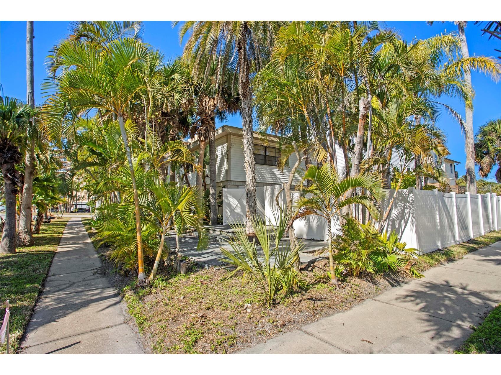 879 Eldorado Avenue Clearwater Beach FL 33767 TB8474490 image15