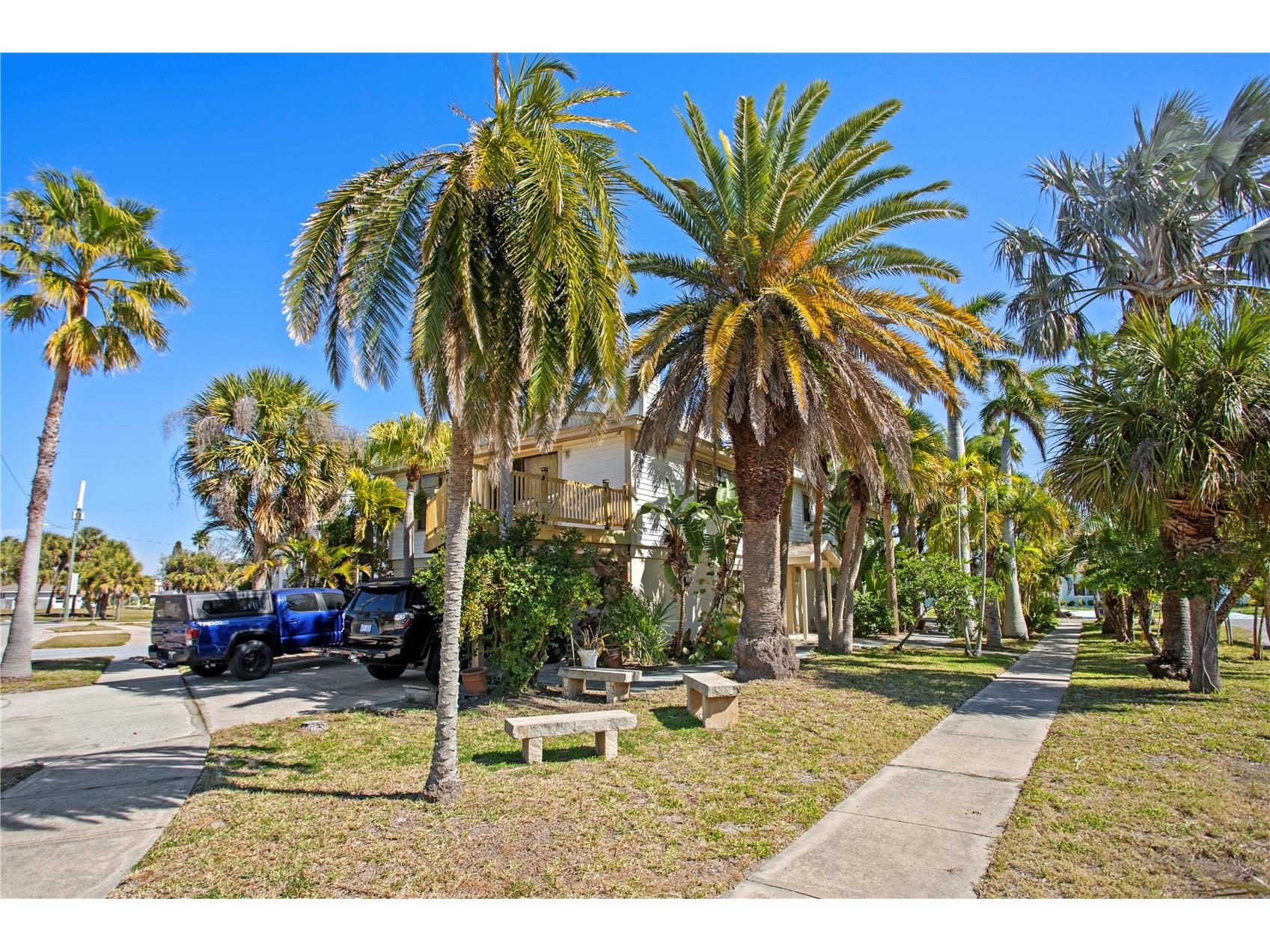 879 Eldorado Avenue Clearwater Beach FL 33767 TB8474490 image16