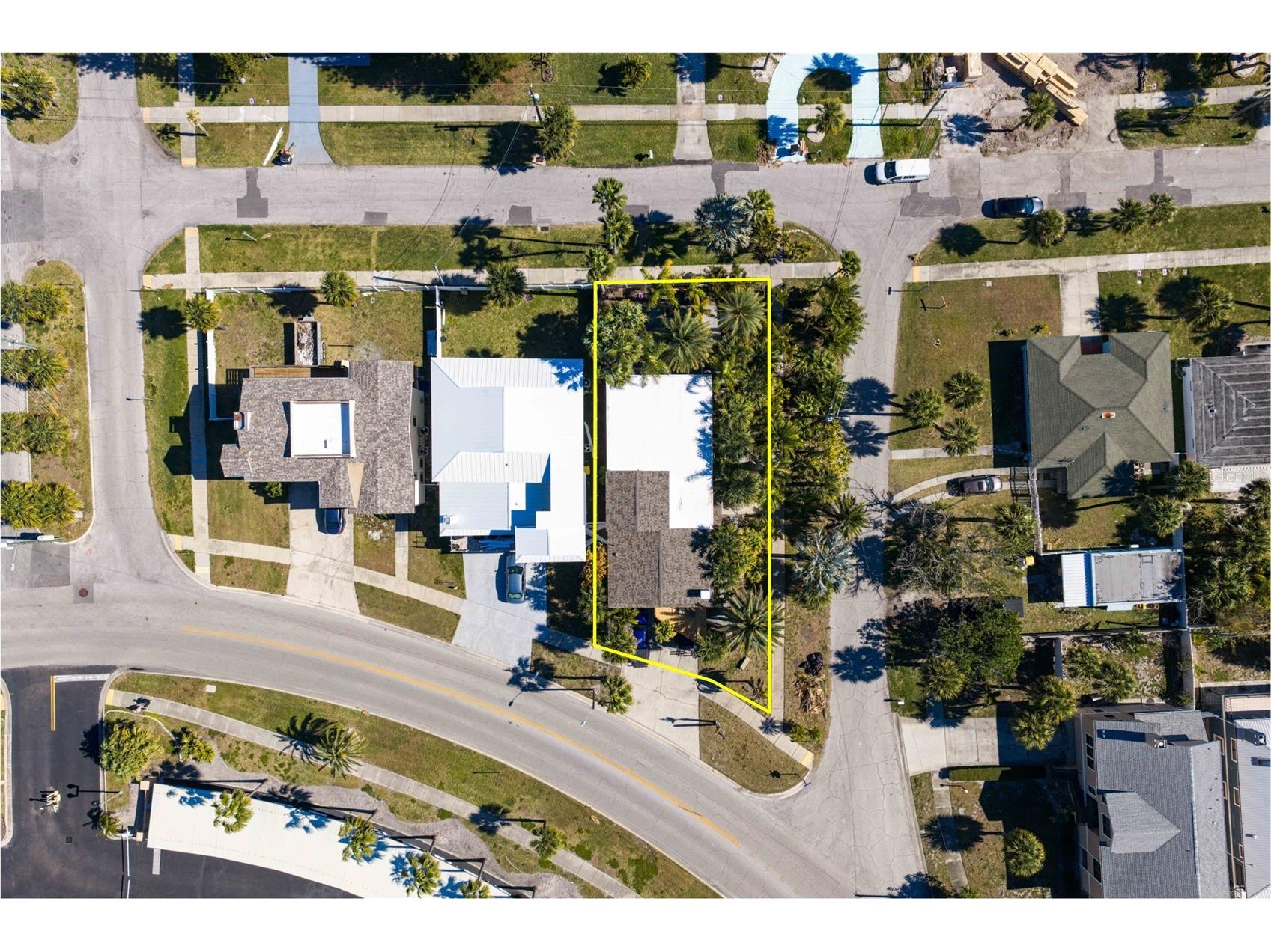 879 Eldorado Avenue Clearwater Beach FL 33767 TB8474490 image3