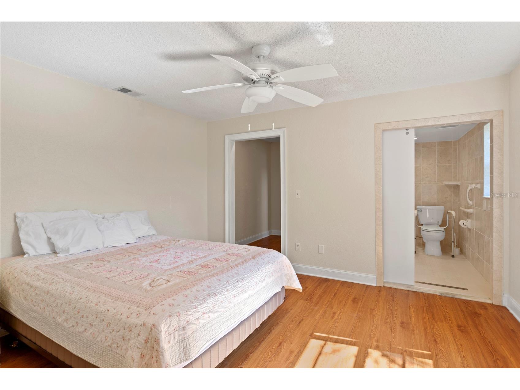 879 Eldorado Avenue Clearwater Beach FL 33767 TB8474490 image30