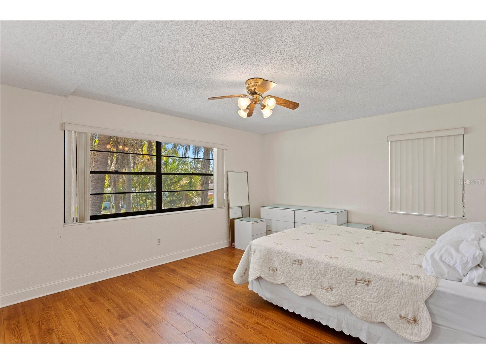 879 Eldorado Avenue Clearwater Beach FL 33767 TB8474490 image32