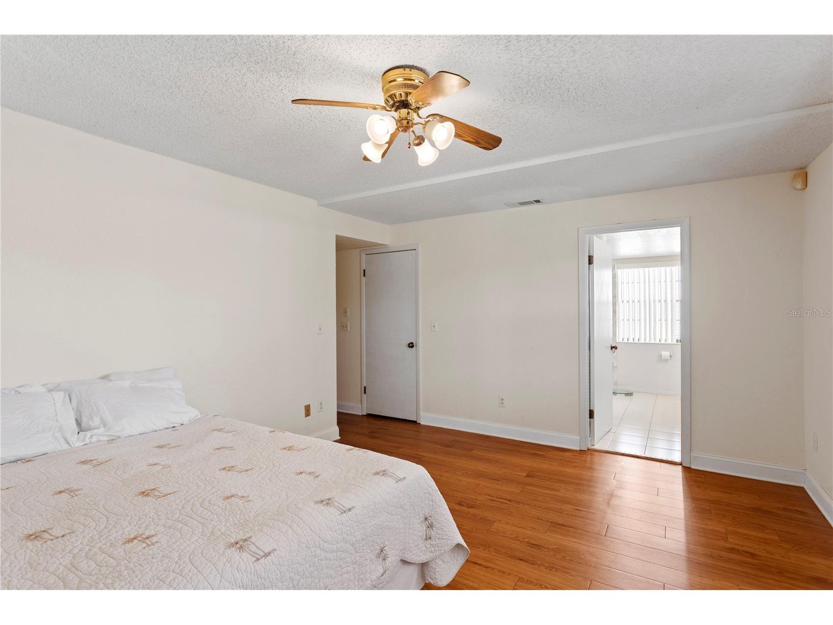 879 Eldorado Avenue Clearwater Beach FL 33767 TB8474490 image33