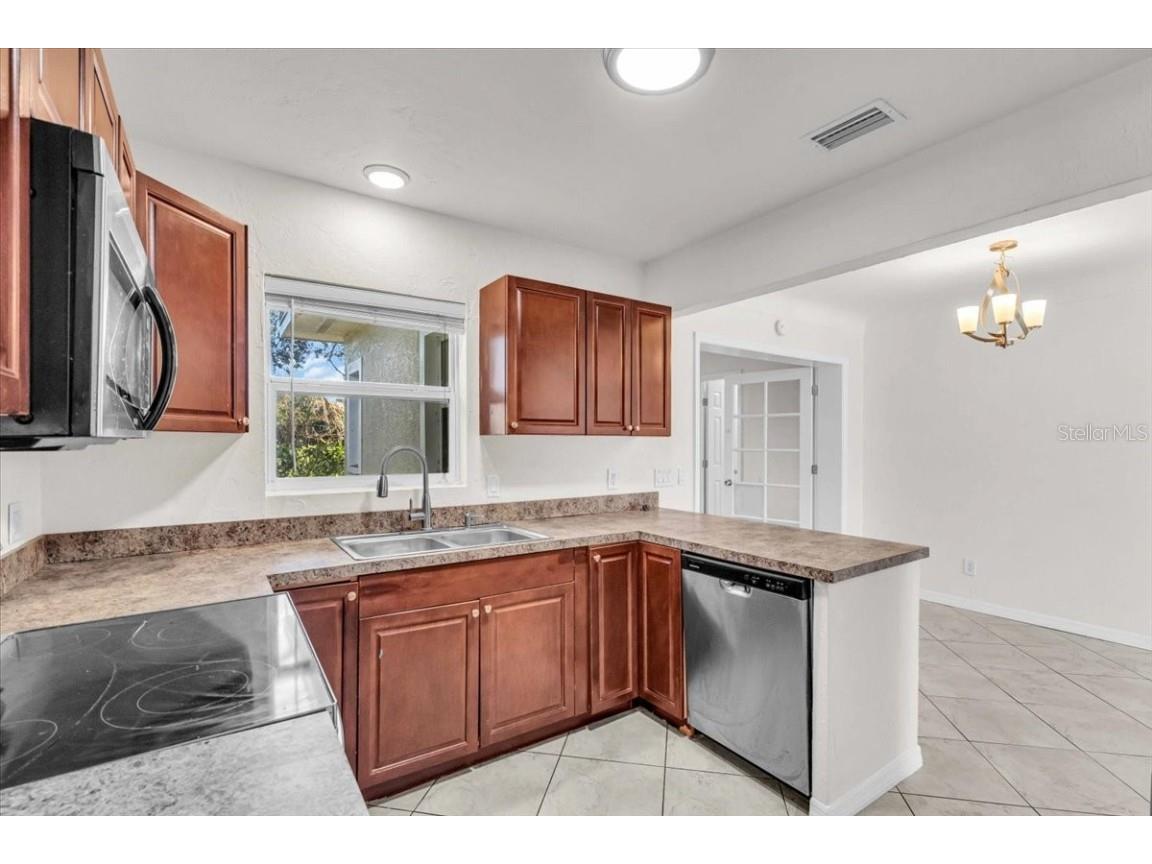 8793 113th Street Seminole FL 33772 TB8447578 image13