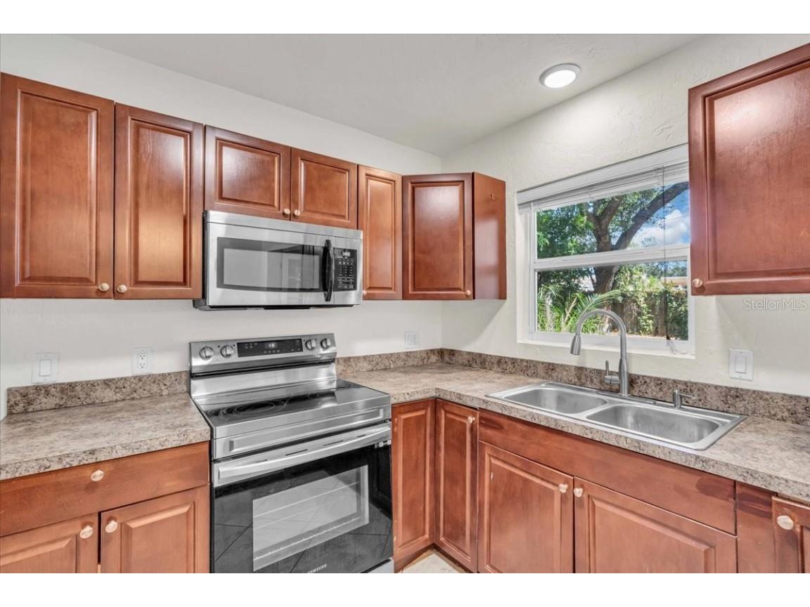 8793 113th Street Seminole FL 33772 TB8447578 image14