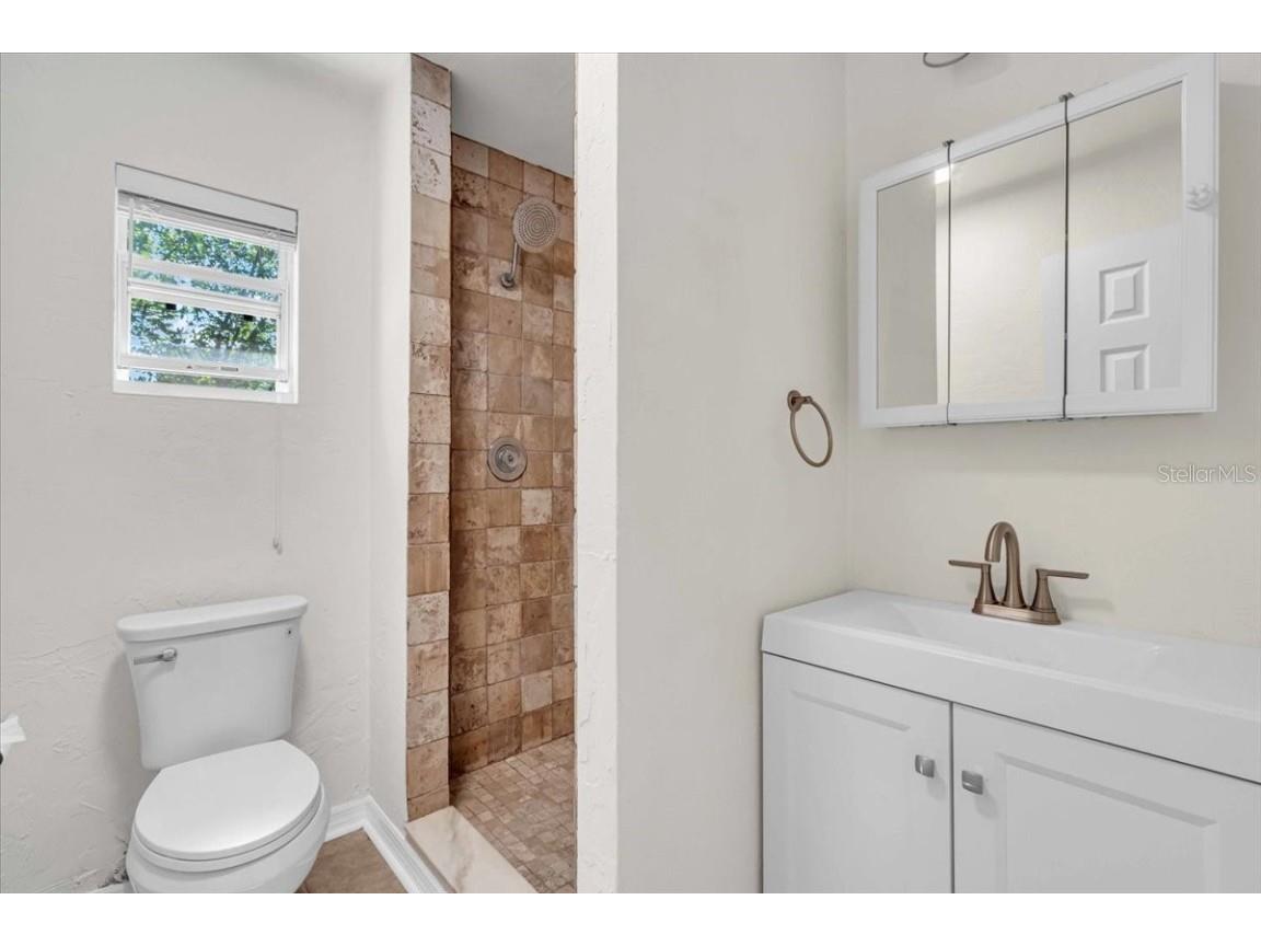 8793 113th Street Seminole FL 33772 TB8447578 image17