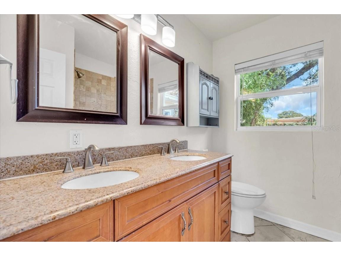 8793 113th Street Seminole FL 33772 TB8447578 image18