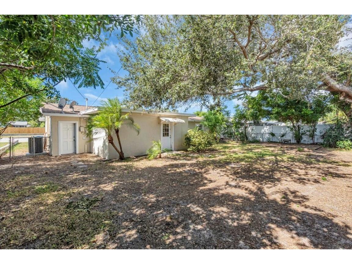 8793 113th Street Seminole FL 33772 TB8447578 image25