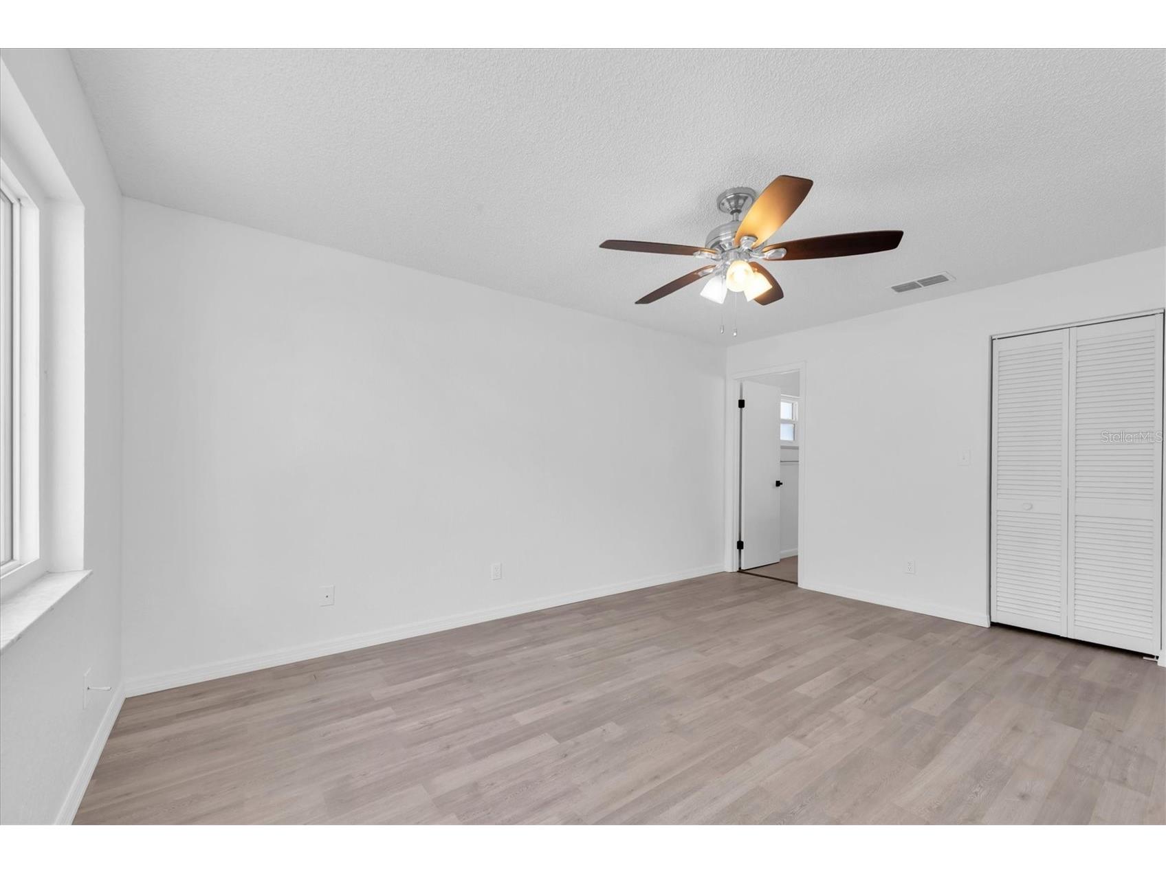 8793 58th Street N Pinellas Park FL 33782 TB8493570 image27