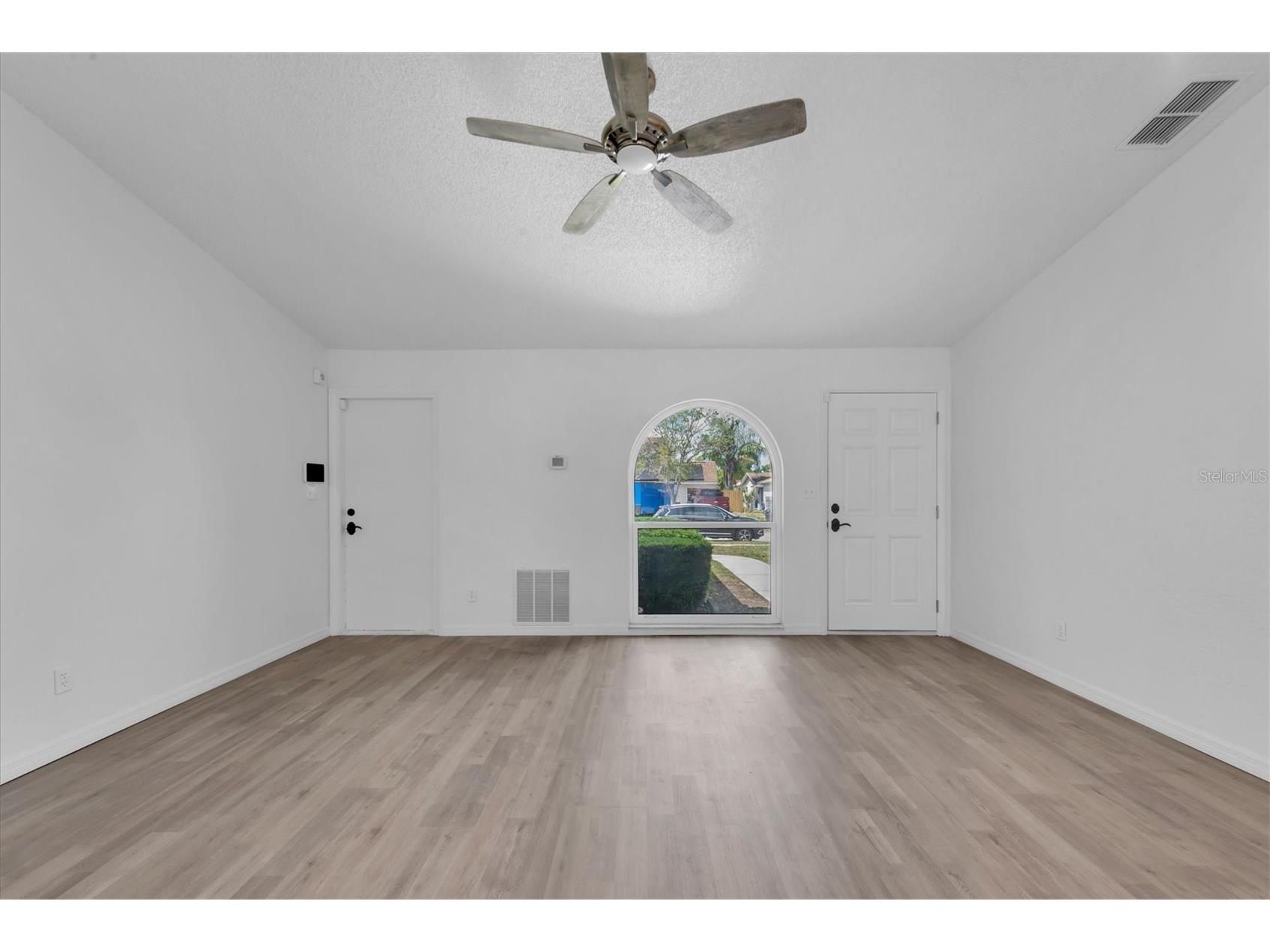 8793 58th Street N Pinellas Park FL 33782 TB8493570 image4