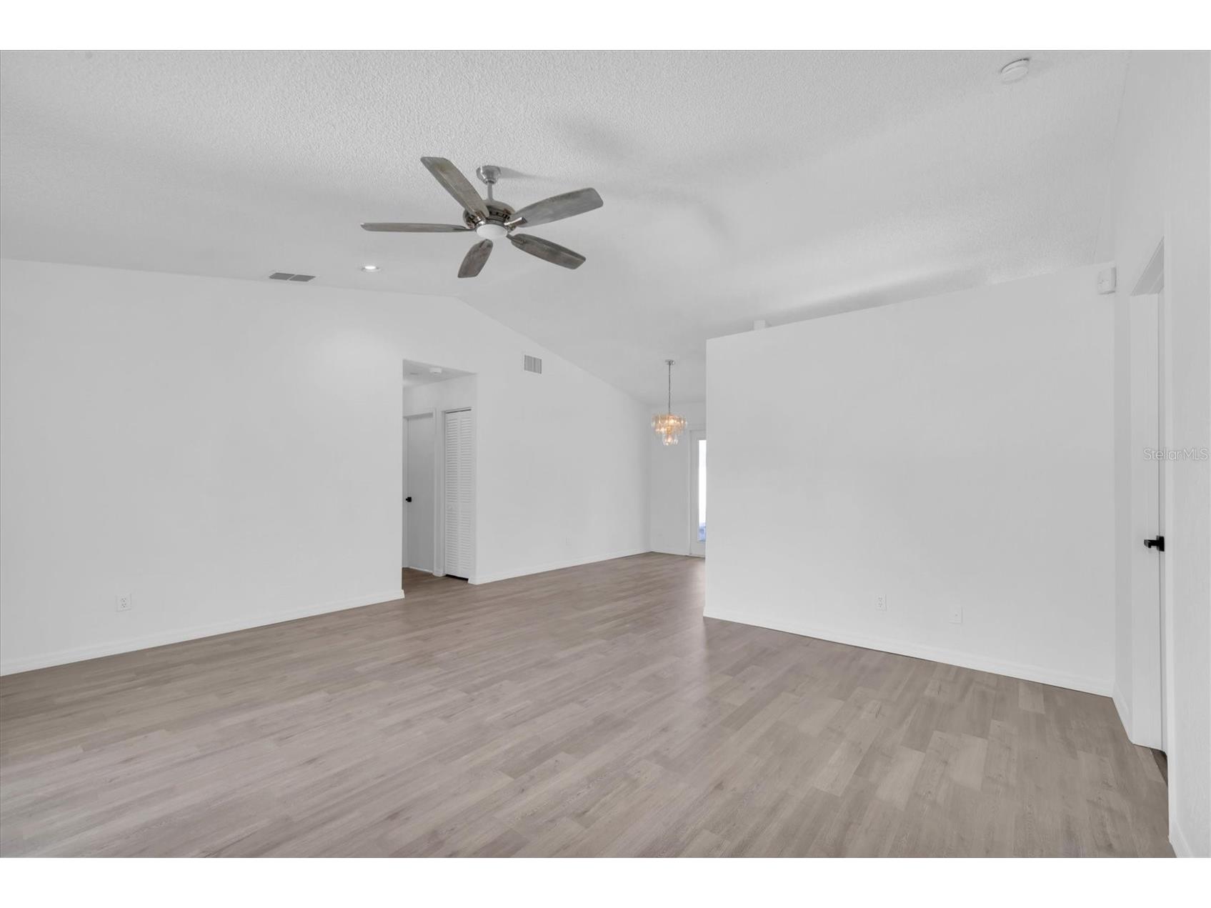 8793 58th Street N Pinellas Park FL 33782 TB8493570 image7