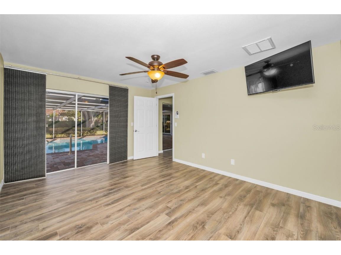 8793 Merrimoor Boulevard E Seminole FL 33777 TB8441756 image10