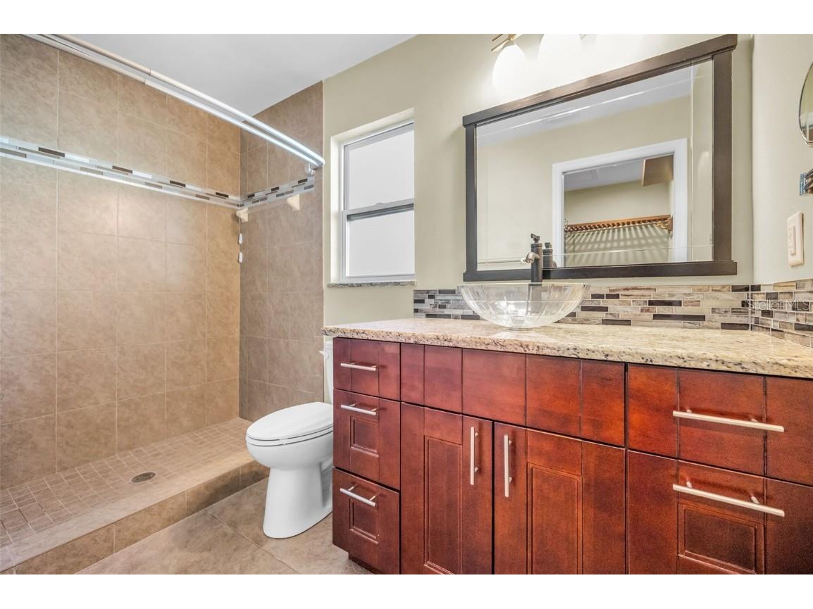 8793 Merrimoor Boulevard E Seminole FL 33777 TB8441756 image12