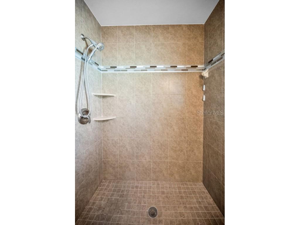 8793 Merrimoor Boulevard E Seminole FL 33777 TB8441756 image13