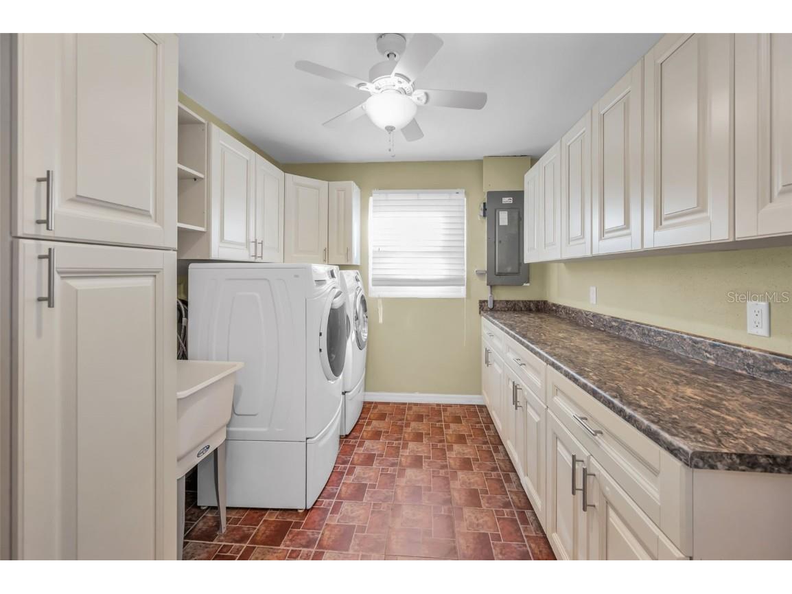 8793 Merrimoor Boulevard E Seminole FL 33777 TB8441756 image18