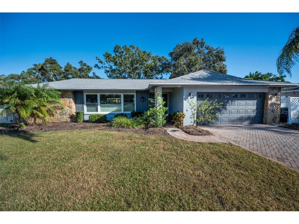 8793 Merrimoor Boulevard E Seminole FL 33777 TB8441756 image2