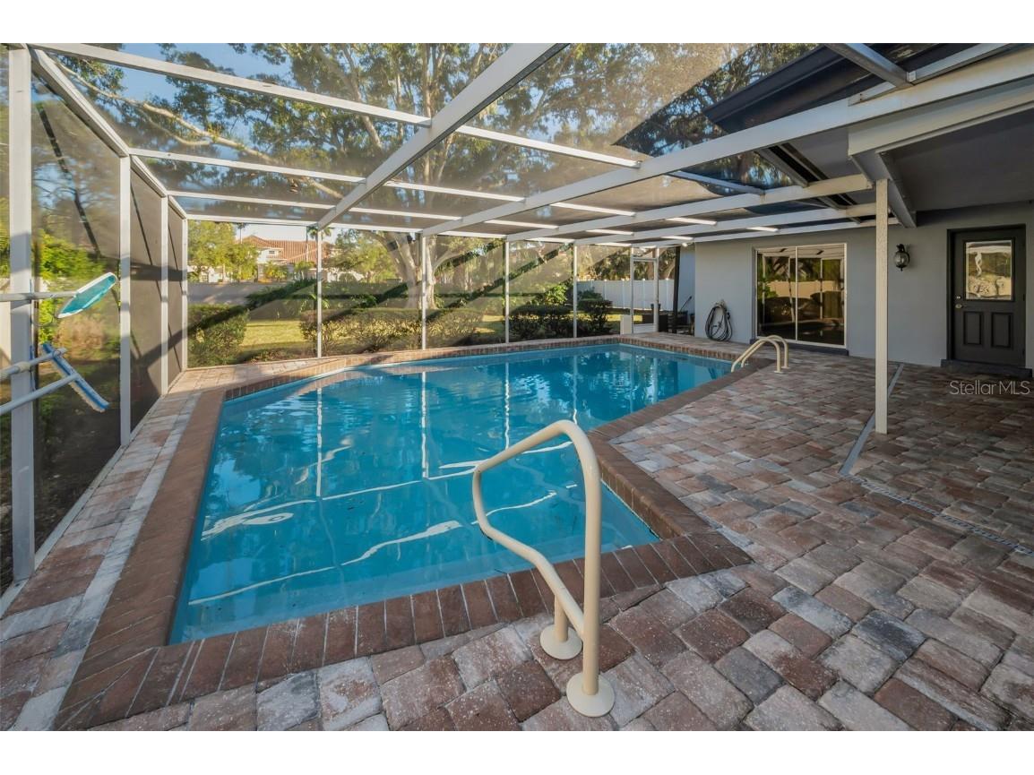 8793 Merrimoor Boulevard E Seminole FL 33777 TB8441756 image20