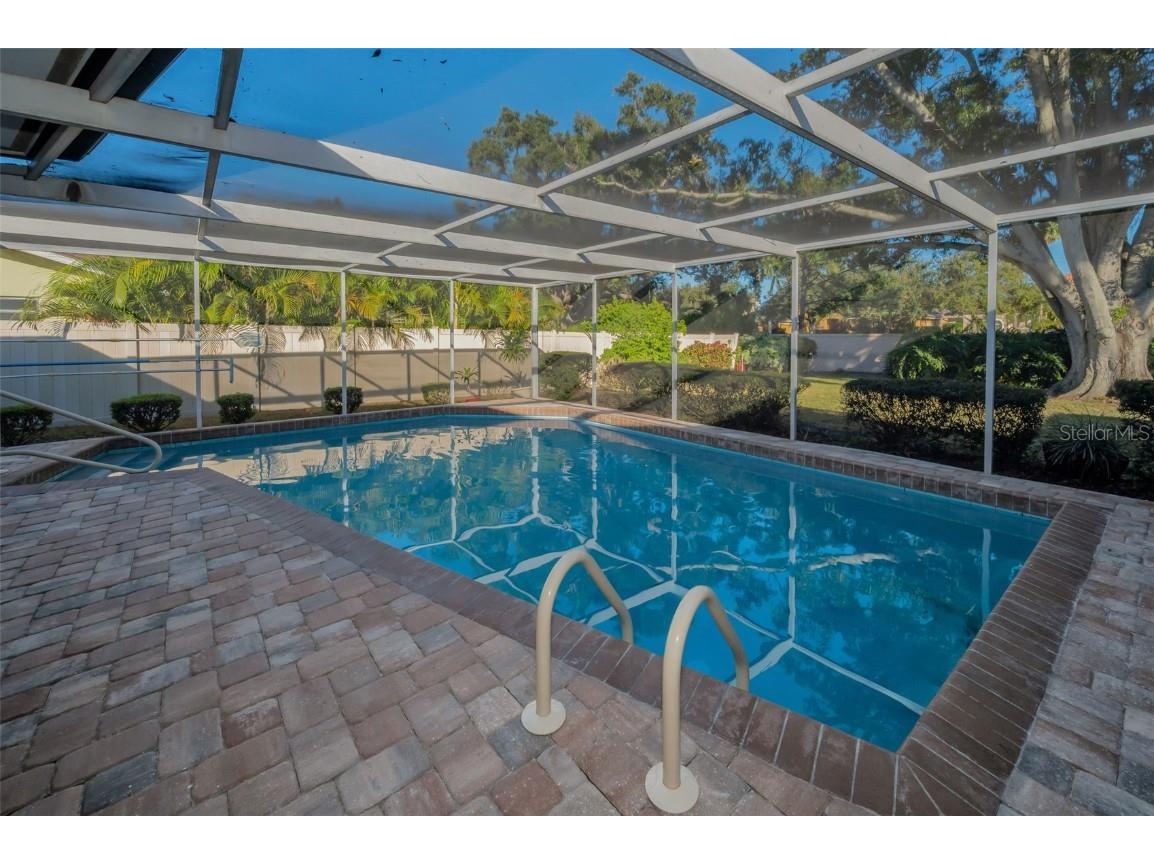 8793 Merrimoor Boulevard E Seminole FL 33777 TB8441756 image22