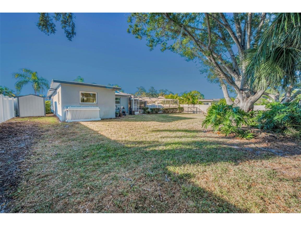 8793 Merrimoor Boulevard E Seminole FL 33777 TB8441756 image23