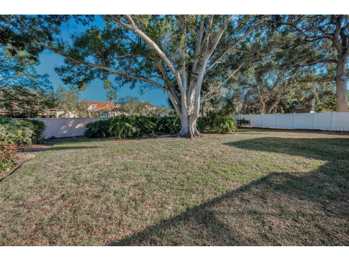 8793 Merrimoor Boulevard E Seminole FL 33777 TB8441756 image24