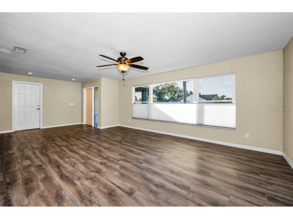 8793 Merrimoor Boulevard E Seminole FL 33777 TB8441756 image4