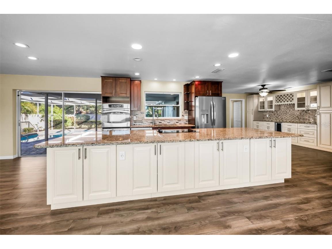 8793 Merrimoor Boulevard E Seminole FL 33777 TB8441756 image5