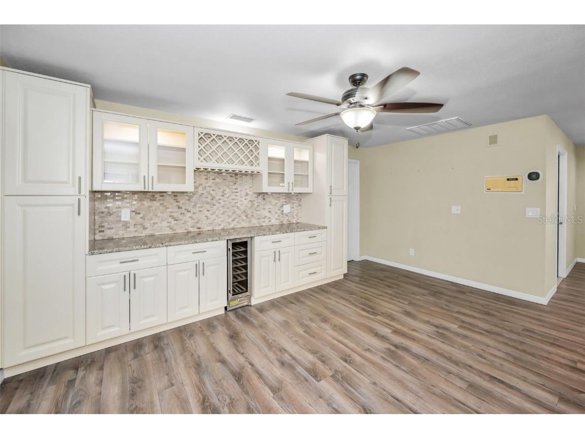 8793 Merrimoor Boulevard E Seminole FL 33777 TB8441756 image9