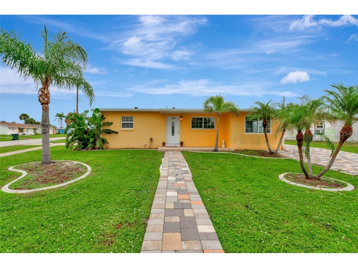 8796 Porto Bello Avenue North Port FL 34287 A4584878 image1