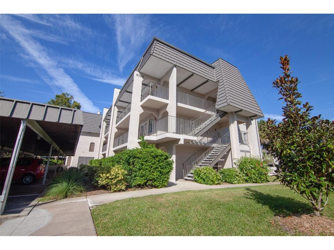 8799 Bardmoor Boulevard #305 Seminole FL 33777 U8232181 image1