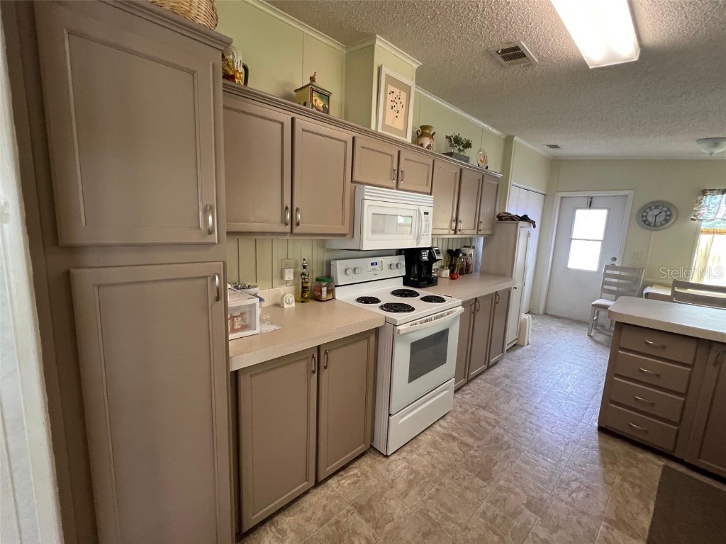 88 Pindo Palm Street W Largo FL 33770 TB8427522 image12