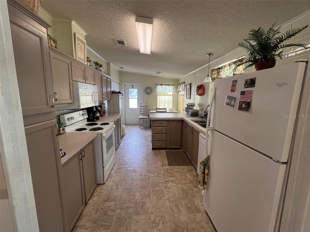 88 Pindo Palm Street W Largo FL 33770 TB8427522 image13