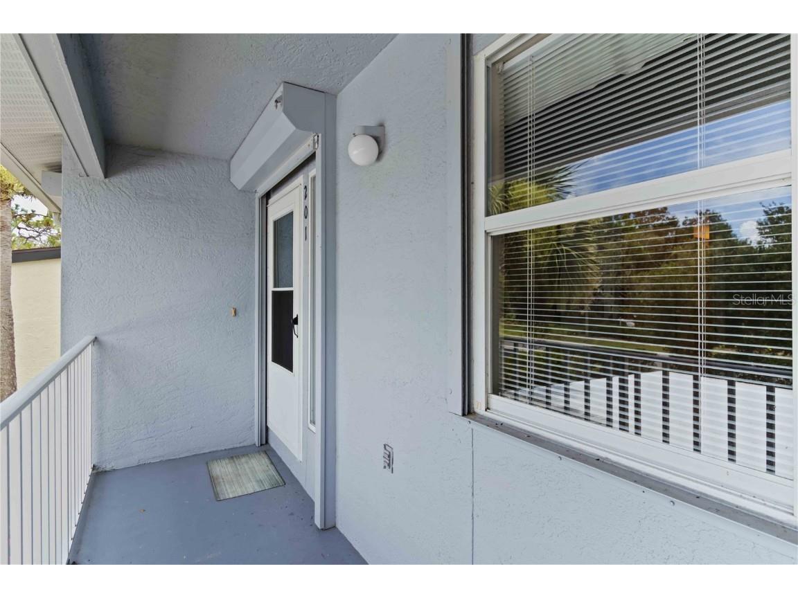 880 Bird Bay Drive W #201 Venice FL 34285 D6143165 image4