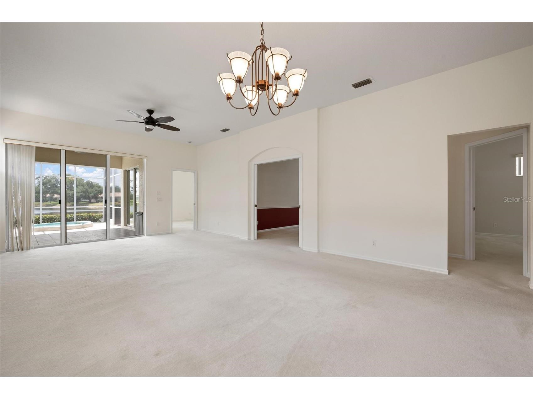 880 Chalmers Drive #880 Venice FL 34293 A4697237 image9