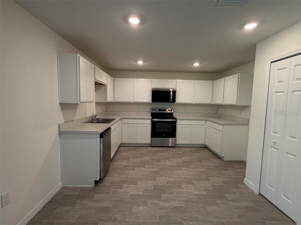 880 Hudson Valley Drive Poinciana FL 34759 C7512622 image4