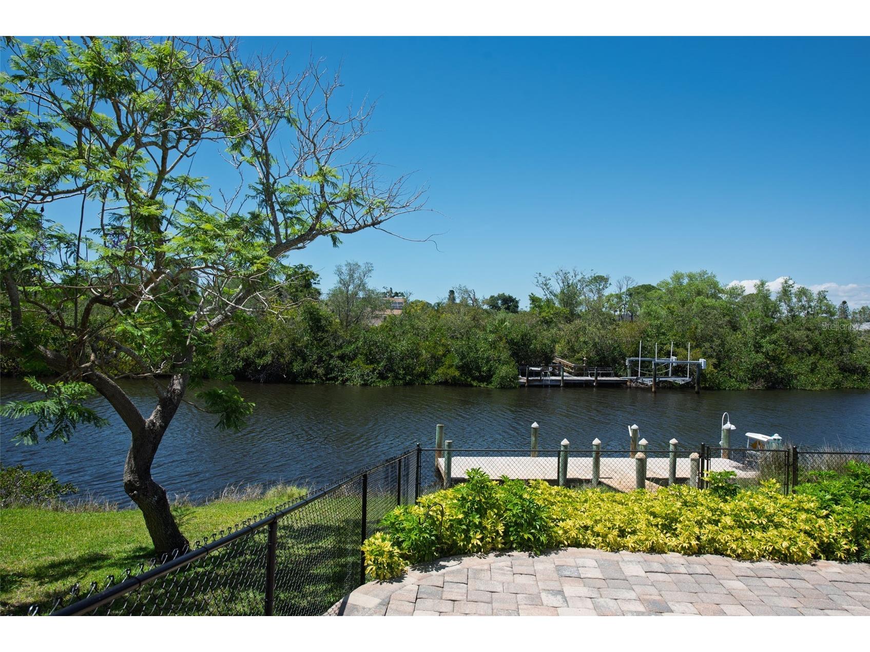 880 Lemon Bay Drive Venice FL 34293 - ALLIGATOR CREEK D6147121 image71