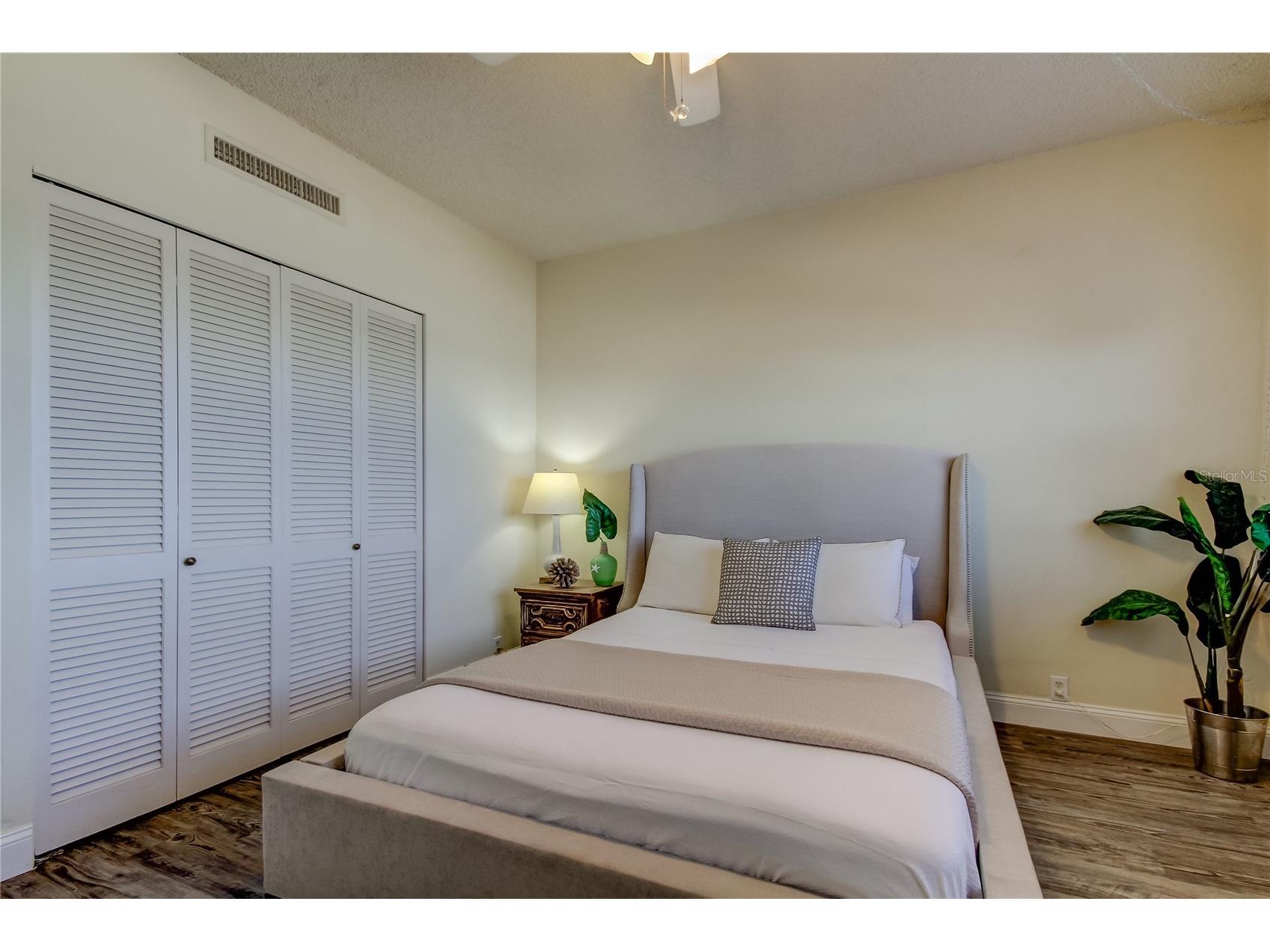 880 Mandalay Avenue #601 Clearwater Beach FL 33767 O6422162 image12