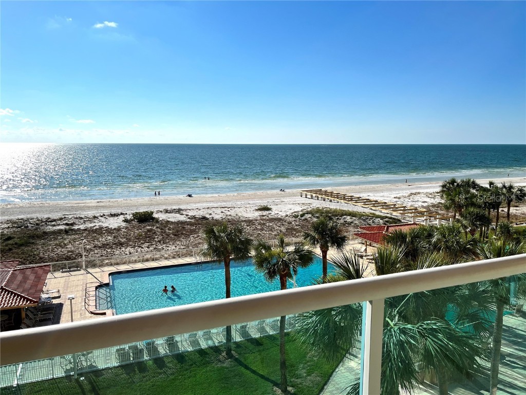 880 Mandalay Avenue #C407 Clearwater FL 33767 - GULF OF MEXICO U8215164 image1