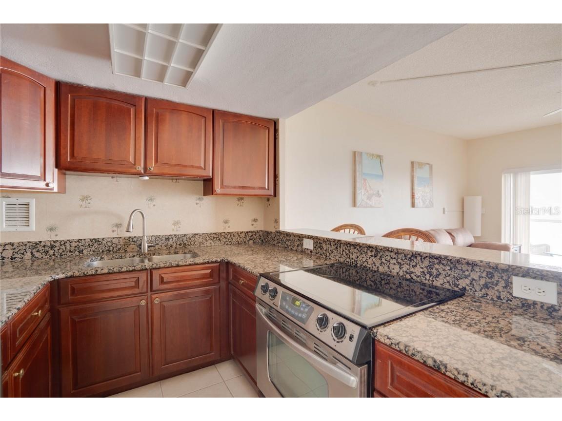 880 Mandalay Avenue #C713 Clearwater Beach FL 33767 - GULF OF MEXICO U8253322 image9