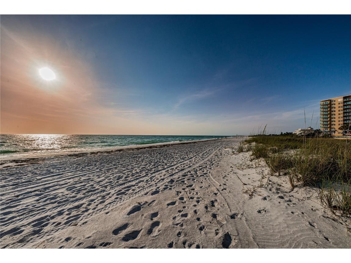 880 Mandalay Avenue #S202 Clearwater FL 33767 - GULF OF MEXICO U8181483 image2