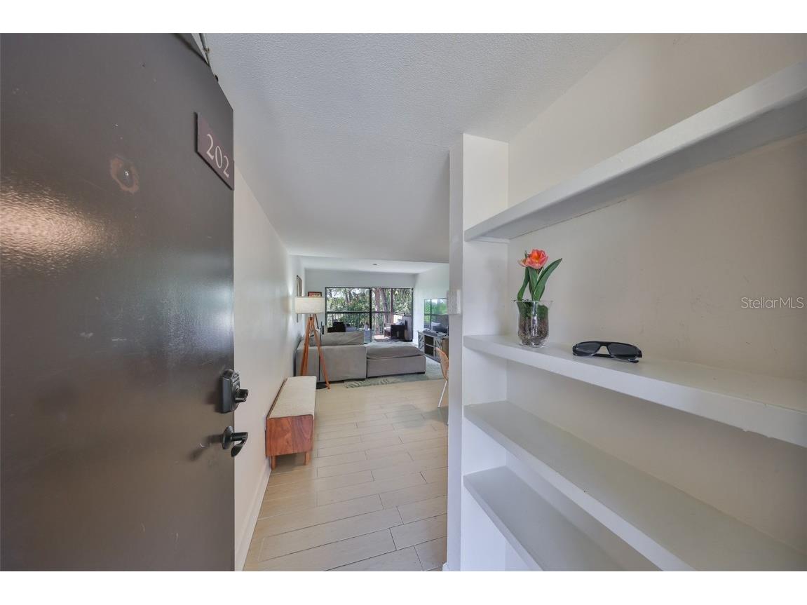 880 S Village Drive N #202 Saint Petersburg FL 33716 TB8372916 image1