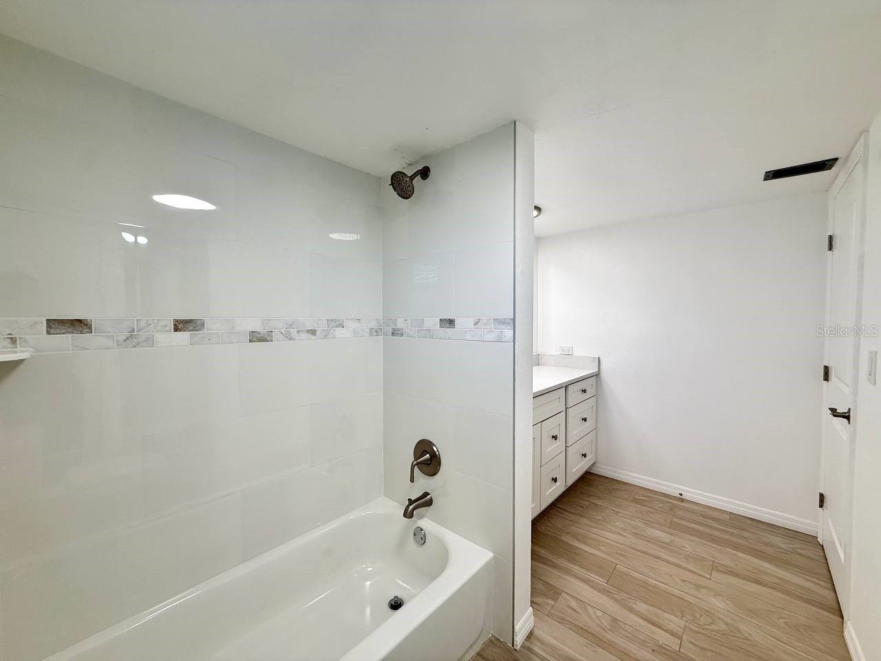 8801 Bay Pointe Drive #102 Tampa FL 33615 TB8517460 image21