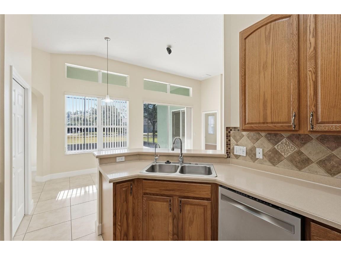 8801 Riverscape Way Tampa FL 33635 TB8444475 image26