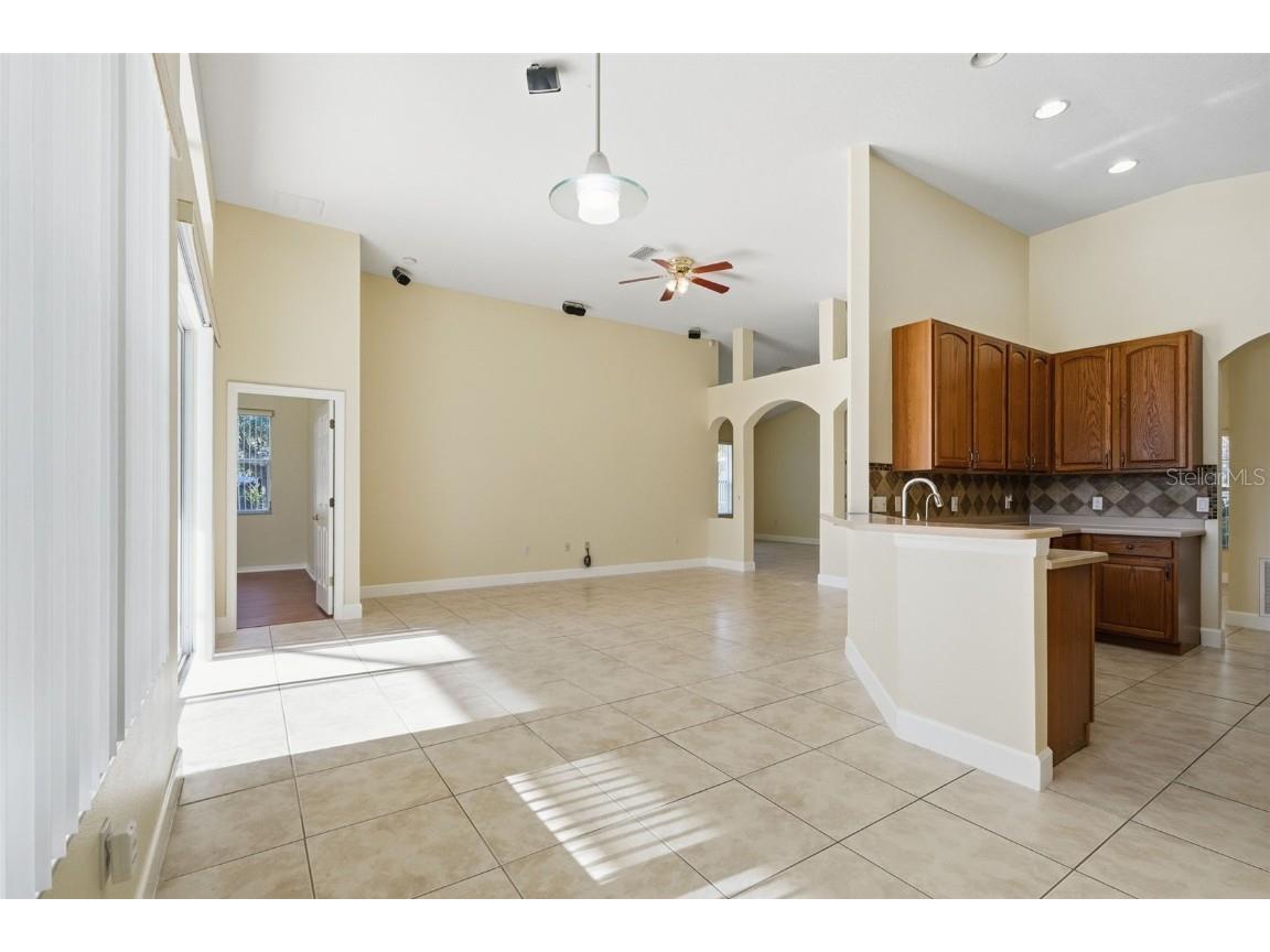 8801 Riverscape Way Tampa FL 33635 TB8444475 image32