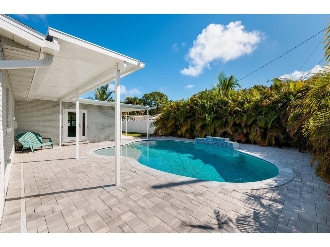 8801 Sunlit Cove Drive NE Saint Petersburg FL 33702 TB8433466 image3