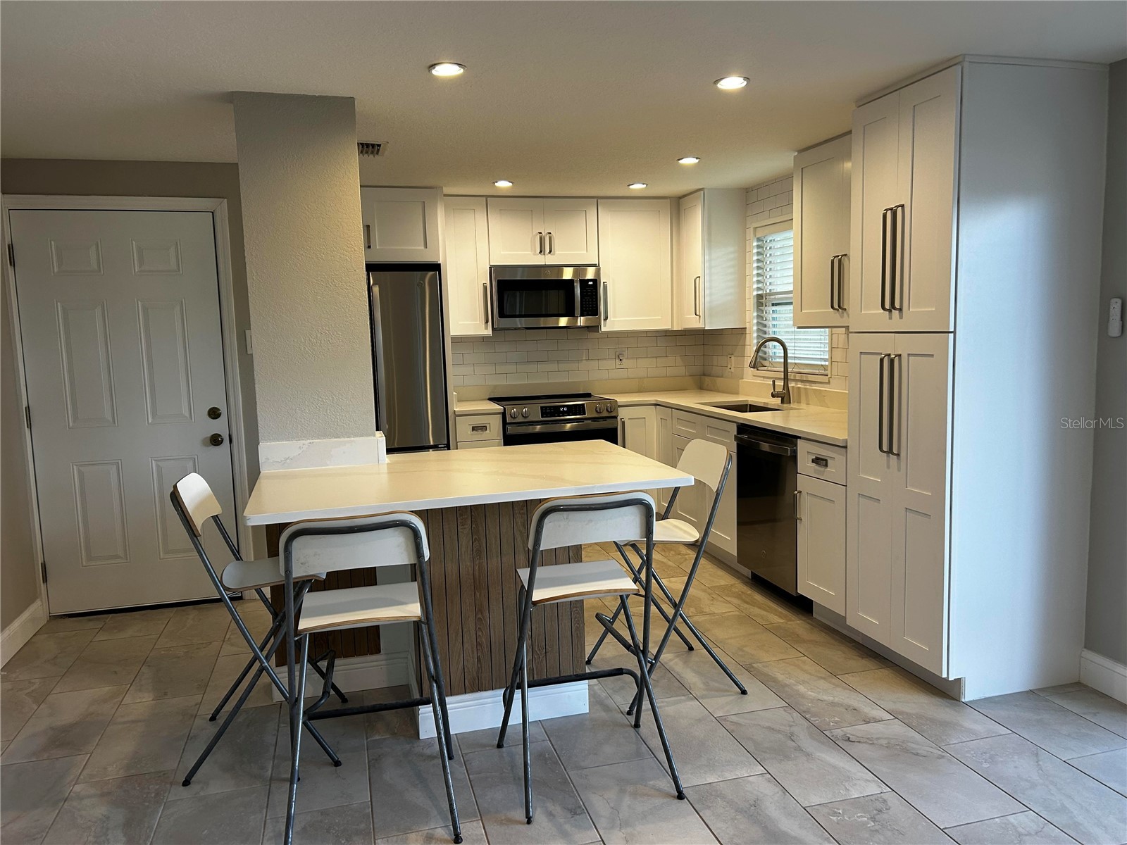8802 Bay Pointe Drive #102 Tampa FL 33615 - TAMPA BAY O6388747 image4