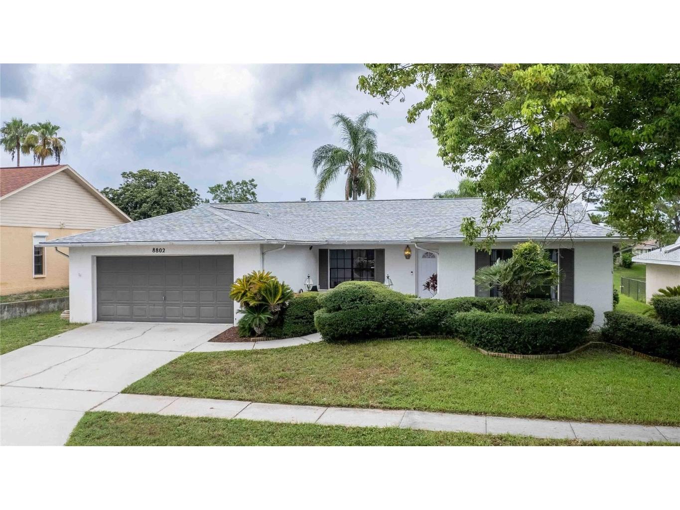 8802 Bermuda Lane Port Richey FL 34668 W7857422 image1