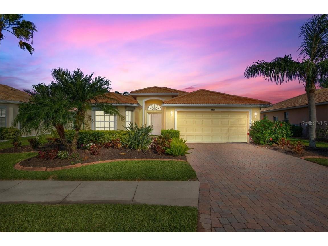 8804 Stone Harbour Loop Bradenton FL 34212 A4570321 image1