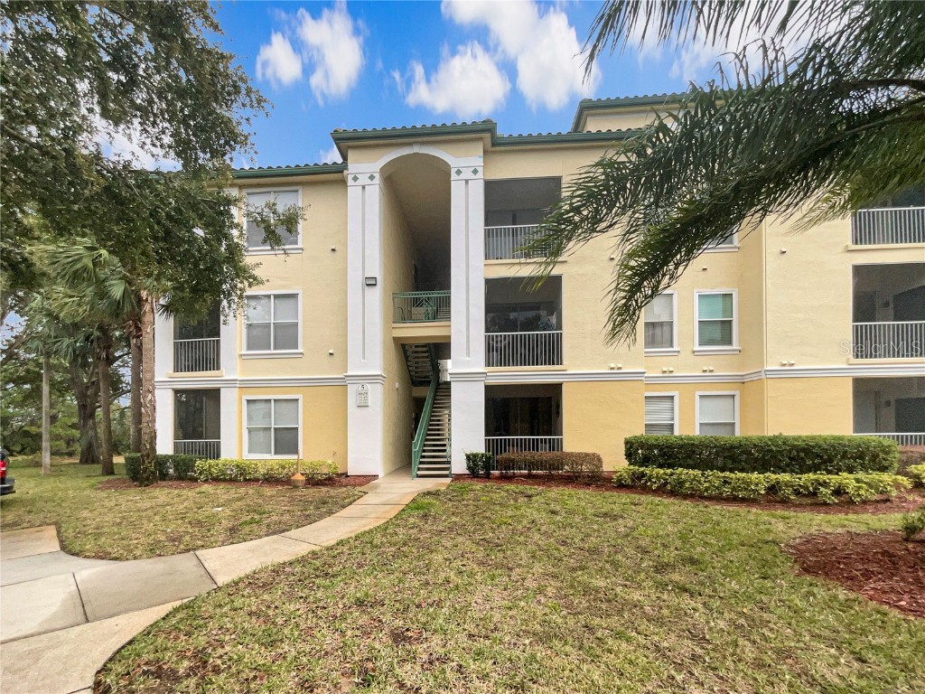 8805 Dunes Court #304 Kissimmee FL 34747 O6169328 image1