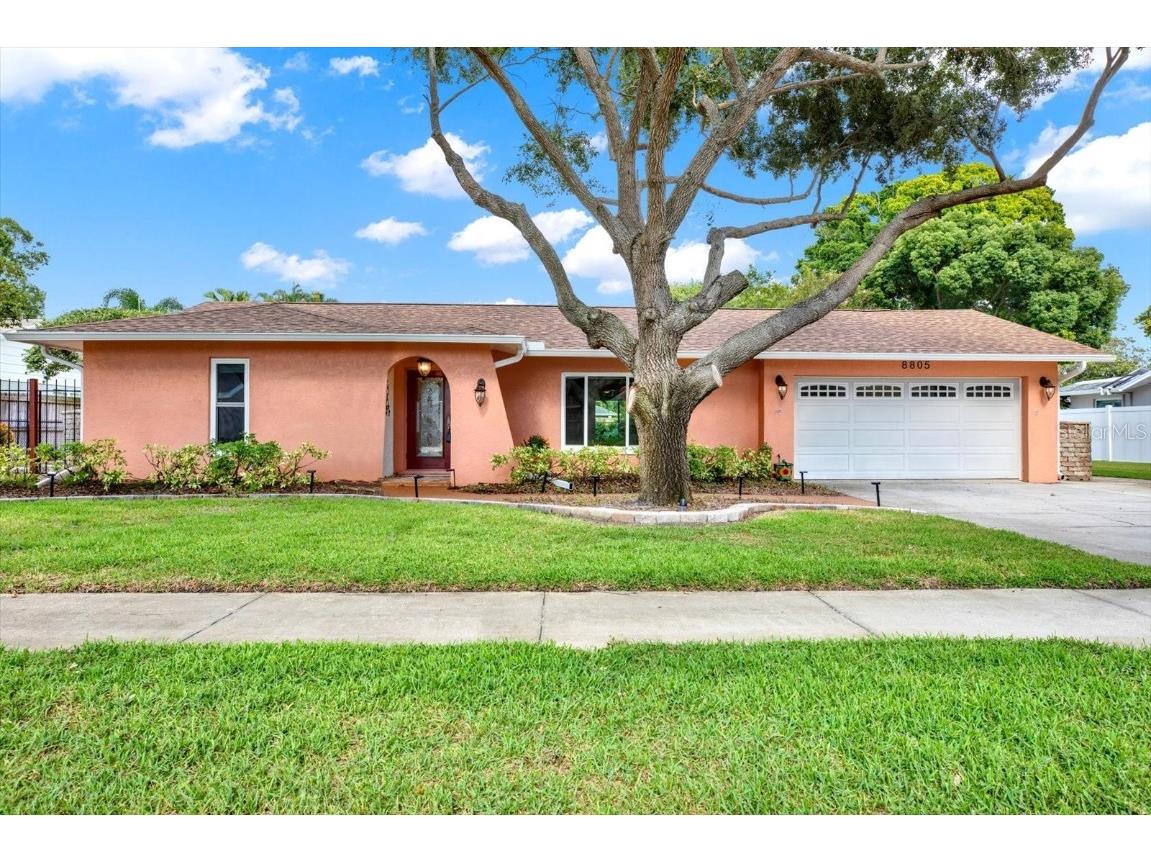 8805 Kenwood Road Seminole FL 33777 U8240581 image1