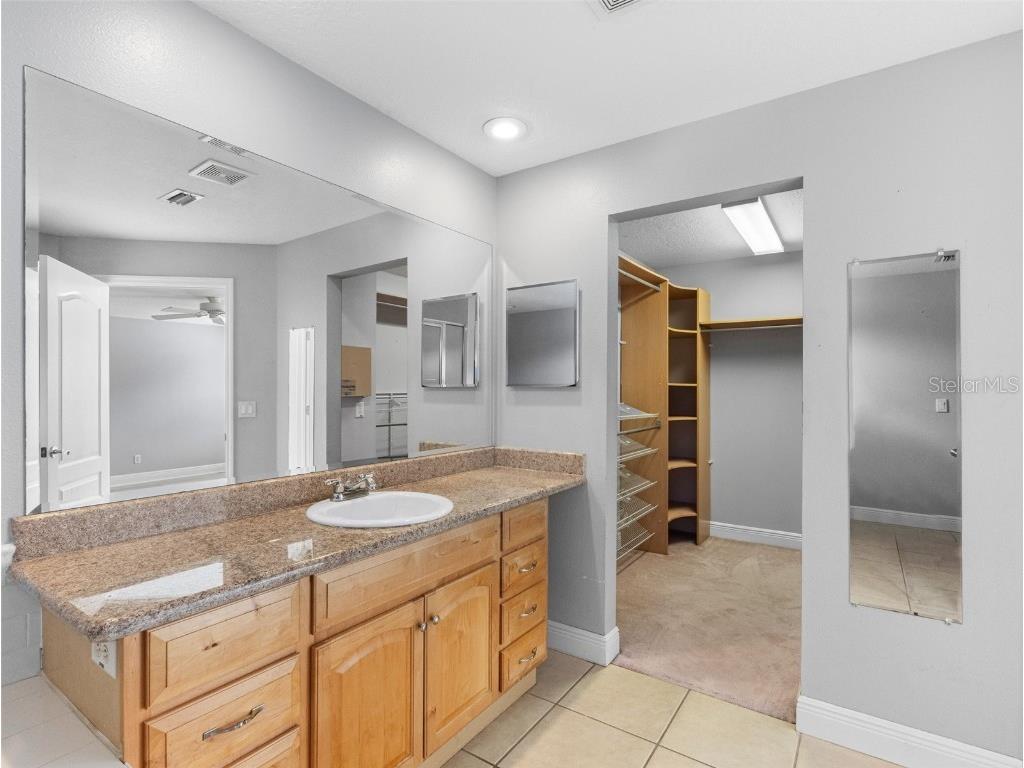 8806 Bayaud Drive Tampa FL 33626 TB8394686 image32